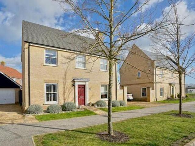 House for sale in Huntingdon