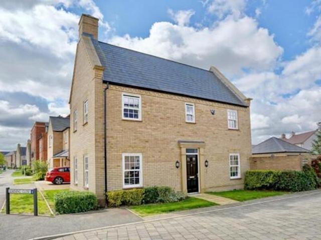 House for sale in Huntingdon