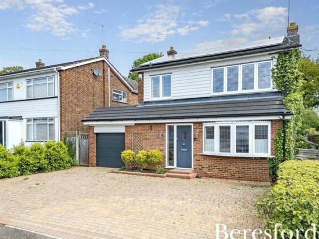 House for sale in Ingatestone and Fryerning, Navestock Side