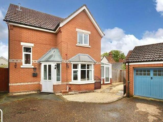 House for sale in Key Street, Suffolk