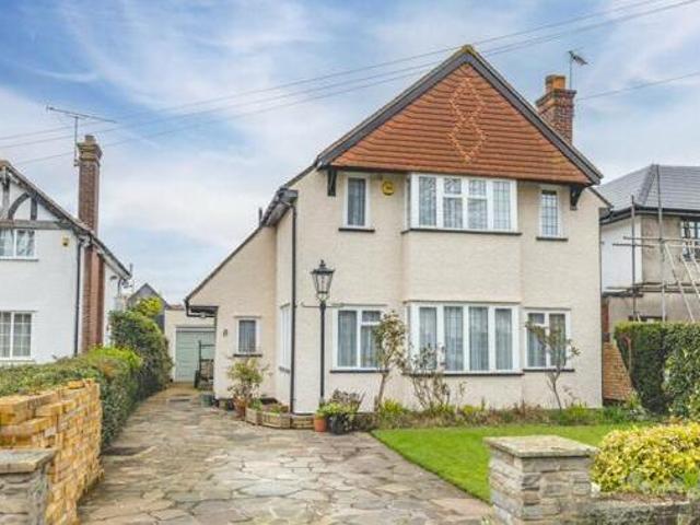 House for sale in Iver, Richings Park