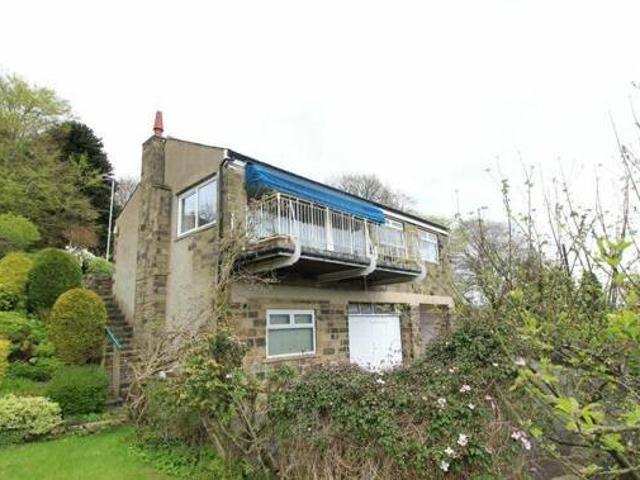 House for sale in Riddlesden, West Yorkshire