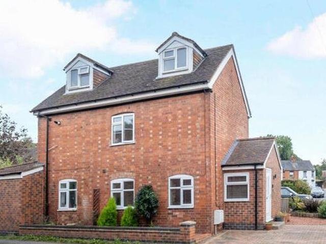 House for sale in Mill End, Green Close