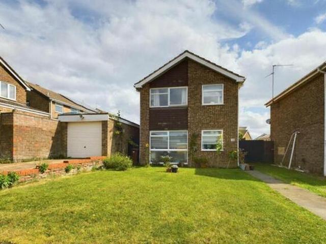House for sale in Northampton, Northamptonshire