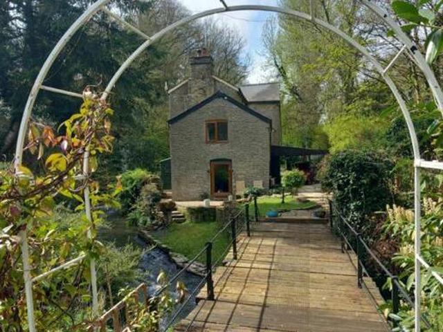 House for sale in Floodgates