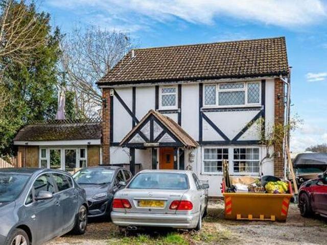 House for sale in Pachesham Park, Surrey
