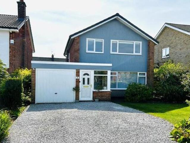 House for sale in Harewood, West Yorkshire