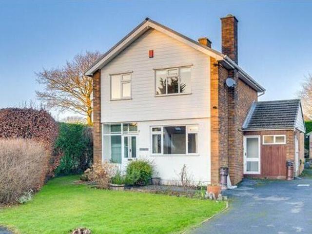 House for sale in Bramhope, West Yorkshire