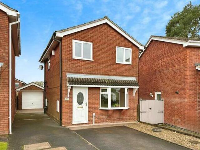 House for sale in Kingsley Moor, Staffordshire