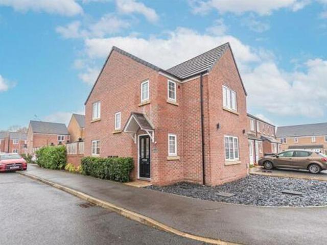 House for sale in Leigh