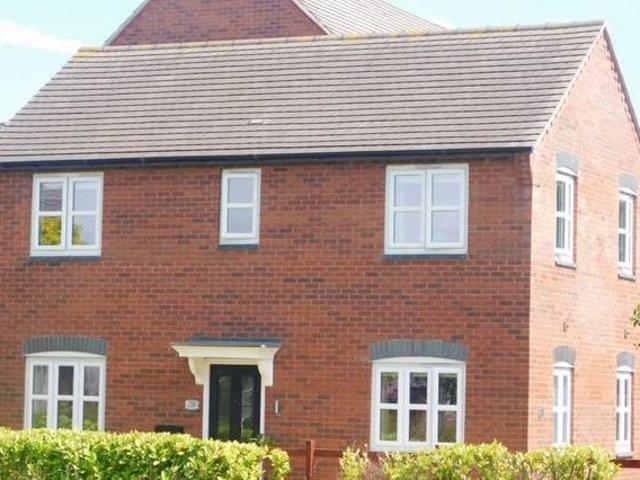 House for sale in Froggatt, East Midlands