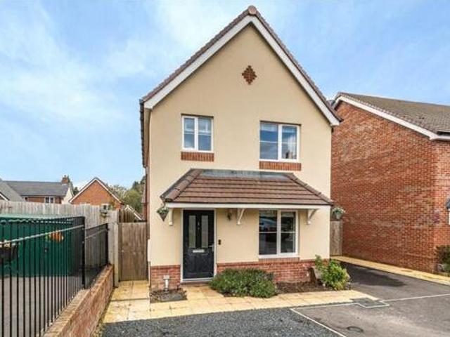 House for sale in Bolton Low Houses, Hampshire