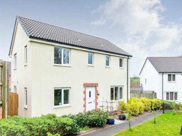 House for sale in Lamellion, Cornwall