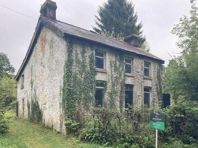 House for sale in Llandovery, Wales