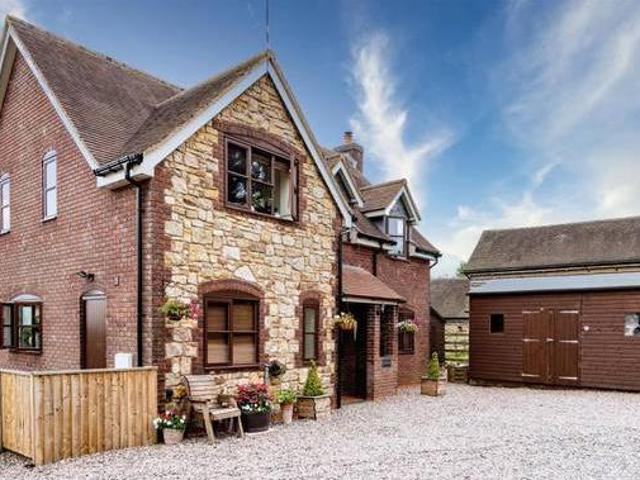 House for sale in Worcestershire