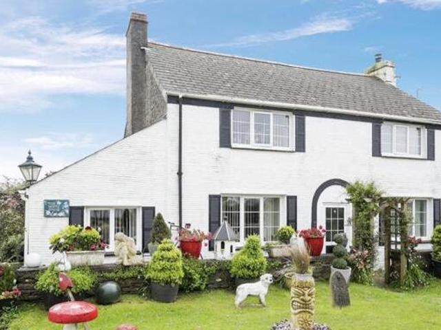 House for sale in Looe, Cornwall