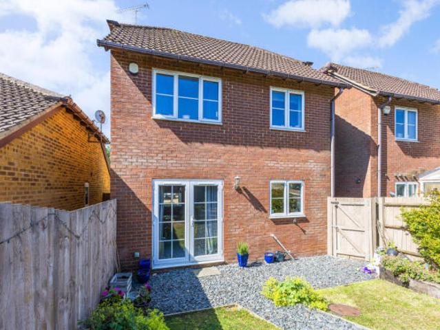 Farm for sale in Aley Green, Caddington