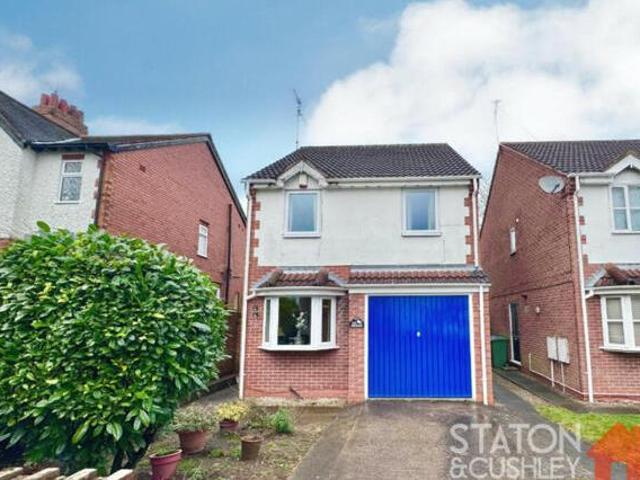 House for sale in Berry Hill, Potters Corner
