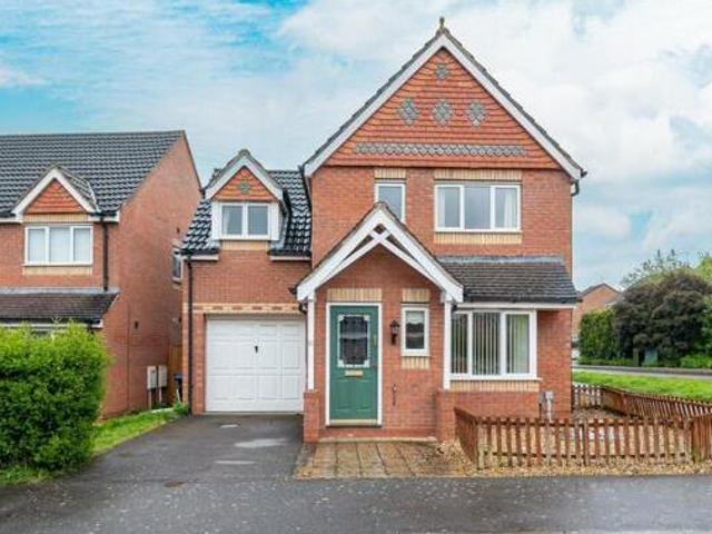 House for sale in Stanford On Avon, Leicestershire