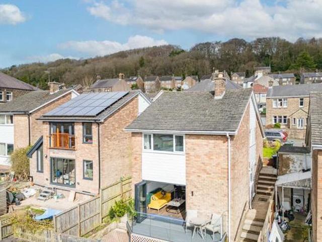 House for sale in Froggatt, East Midlands