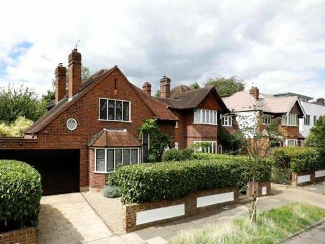 House for sale in Kingston Upon Thames, Greater London