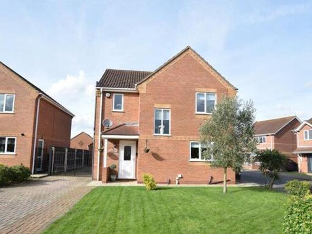 House for sale in Grimsby, North East Lincolnshire