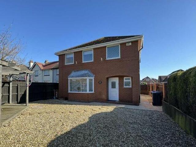 House for sale in Grimsby, Greater Lincolnshire