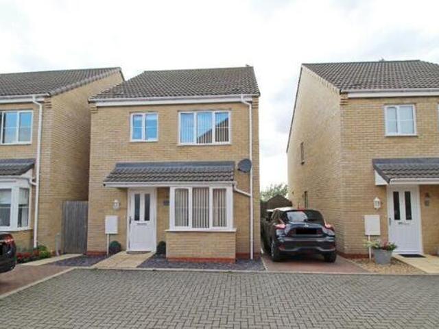 House for sale in Hampton Green, Cambridgeshire