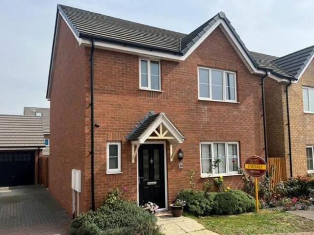 House for sale in Northampton, Northamptonshire