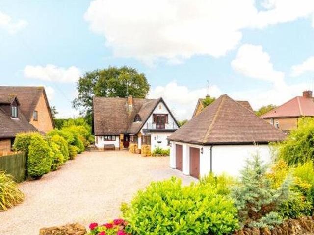House for sale in Northampton, Northamptonshire