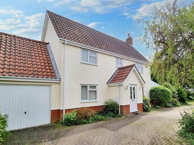 House for sale in Lyons, Greater London