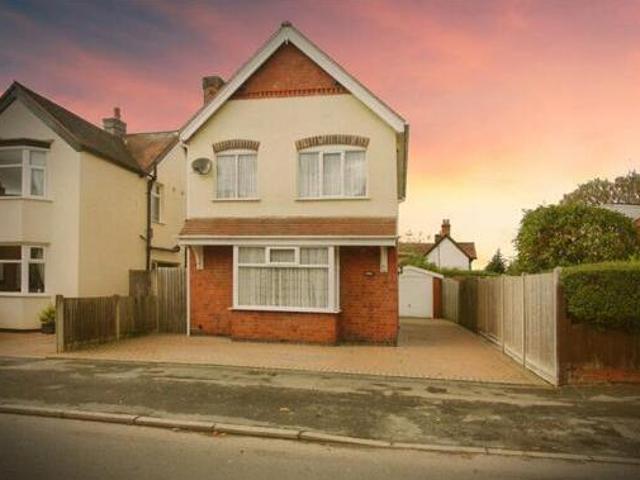 House for sale in Camp Hill, Warwickshire