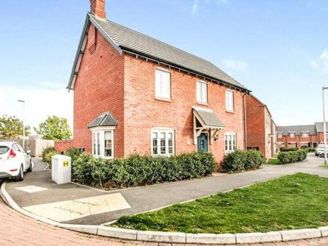 House for sale in Lower Farm Estates, Camp Hill