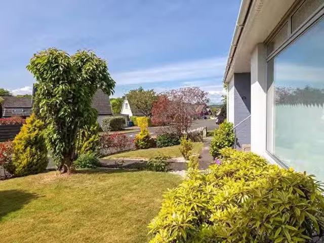 House for sale in Linlithgow Bridge
