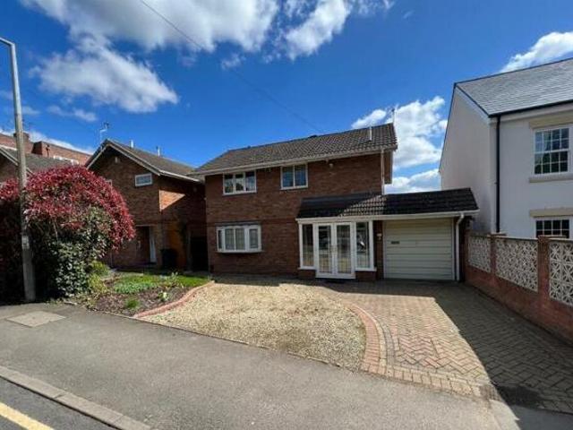 House for sale in Stourbridge, West Midlands