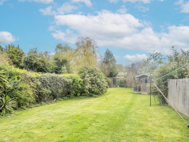 Farm for sale in Pilgrims' Hatch, Navestock Side