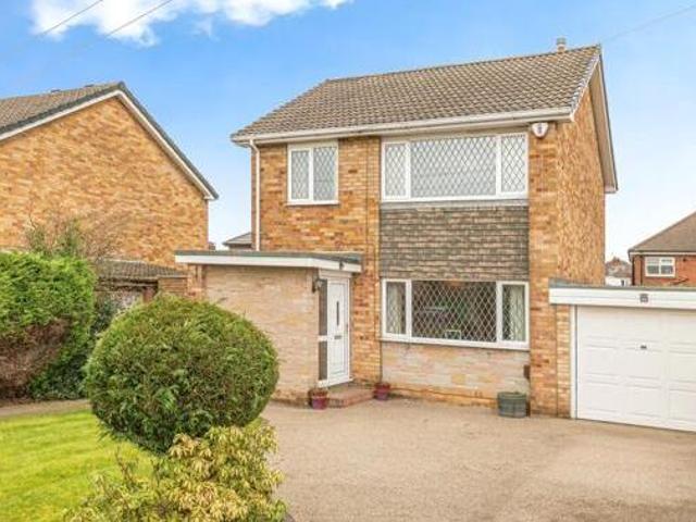 House for sale in Ossett, West Yorkshire