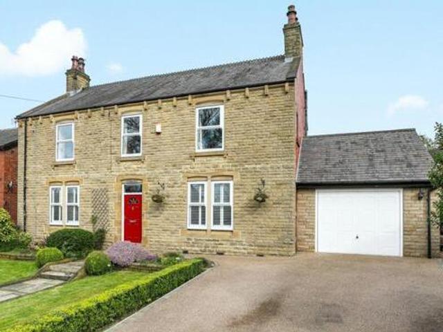 House for sale in Ossett, West Yorkshire