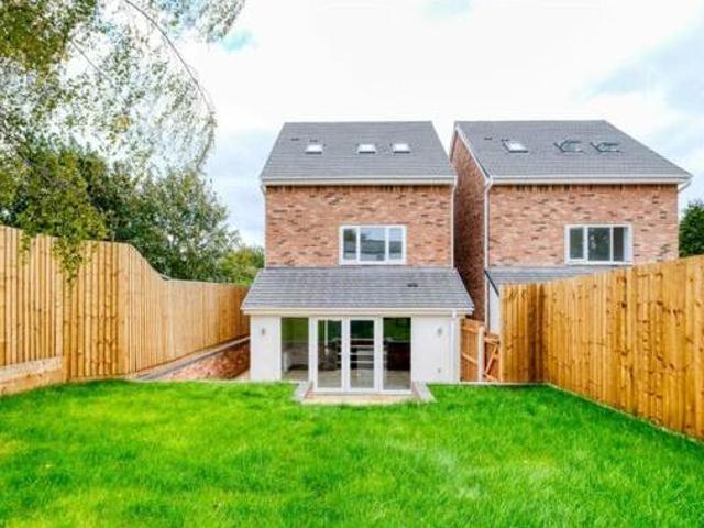 House for sale in Bromsgrove, Worcestershire