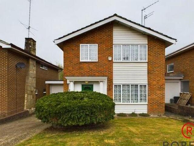 House for sale in Pinner, Greater London