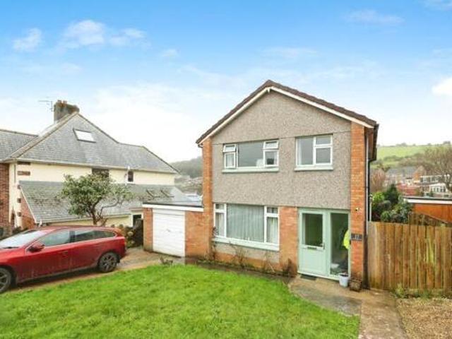 House for sale in Follaton, Strode