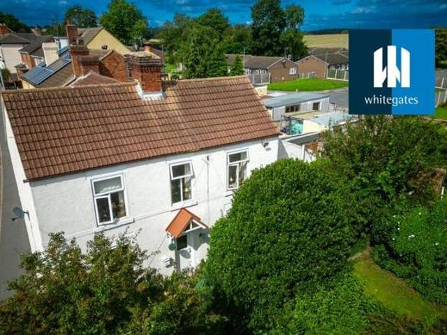 House for sale in Pontefract, West Yorkshire