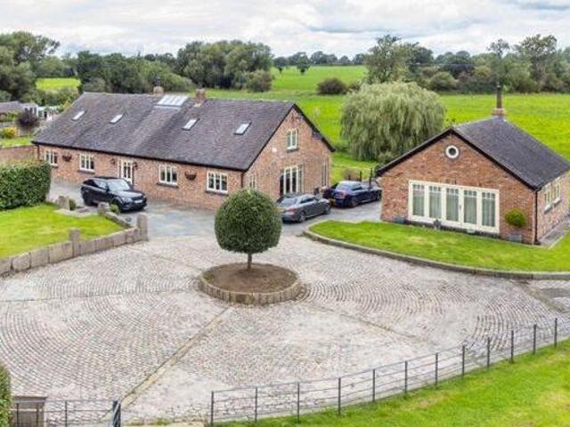 House for sale in Lyons, Greater London