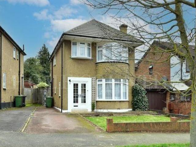 House for sale in Potters Bar, Hertfordshire
