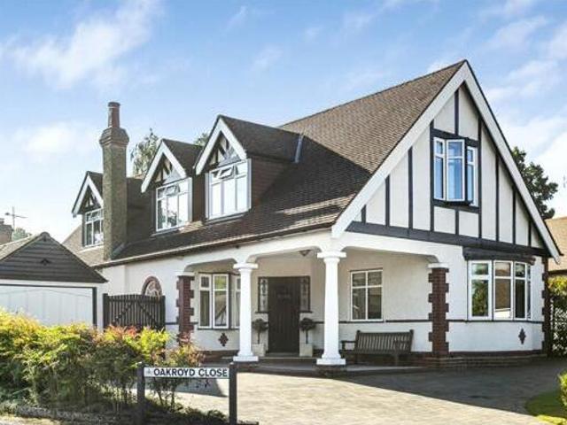 House for sale in The Royds, Potters Bar