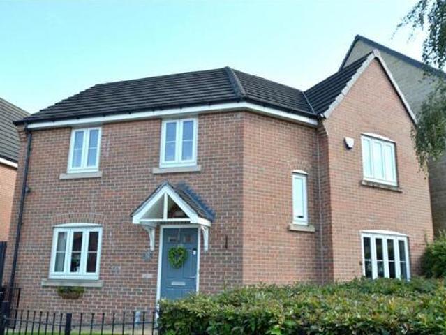 House for sale in Pudsey, West Yorkshire