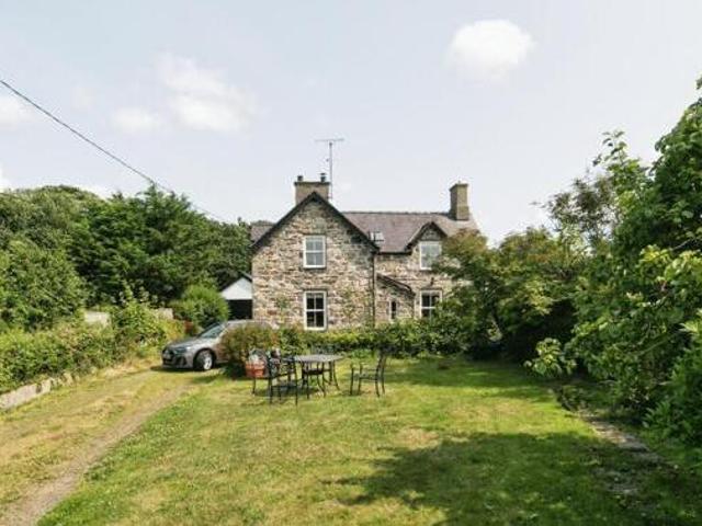 House for sale in Pwllheli, Gwynedd