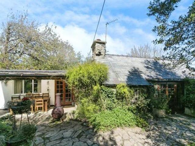House for sale in Pwllheli, Wales