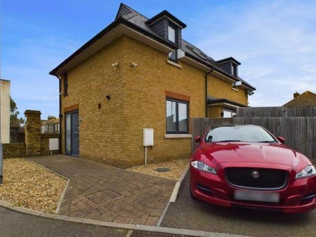 House for sale in Whitehall, Acol