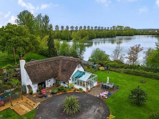 House for sale in Reading
